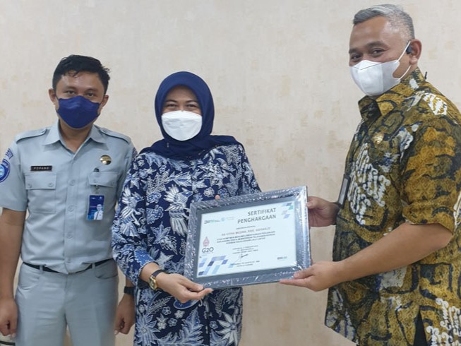 Jasa Raharja Serahkan Sertifikat Penghargaan Kepada Rumah Sakit di Provinsi Jawa Timur 
